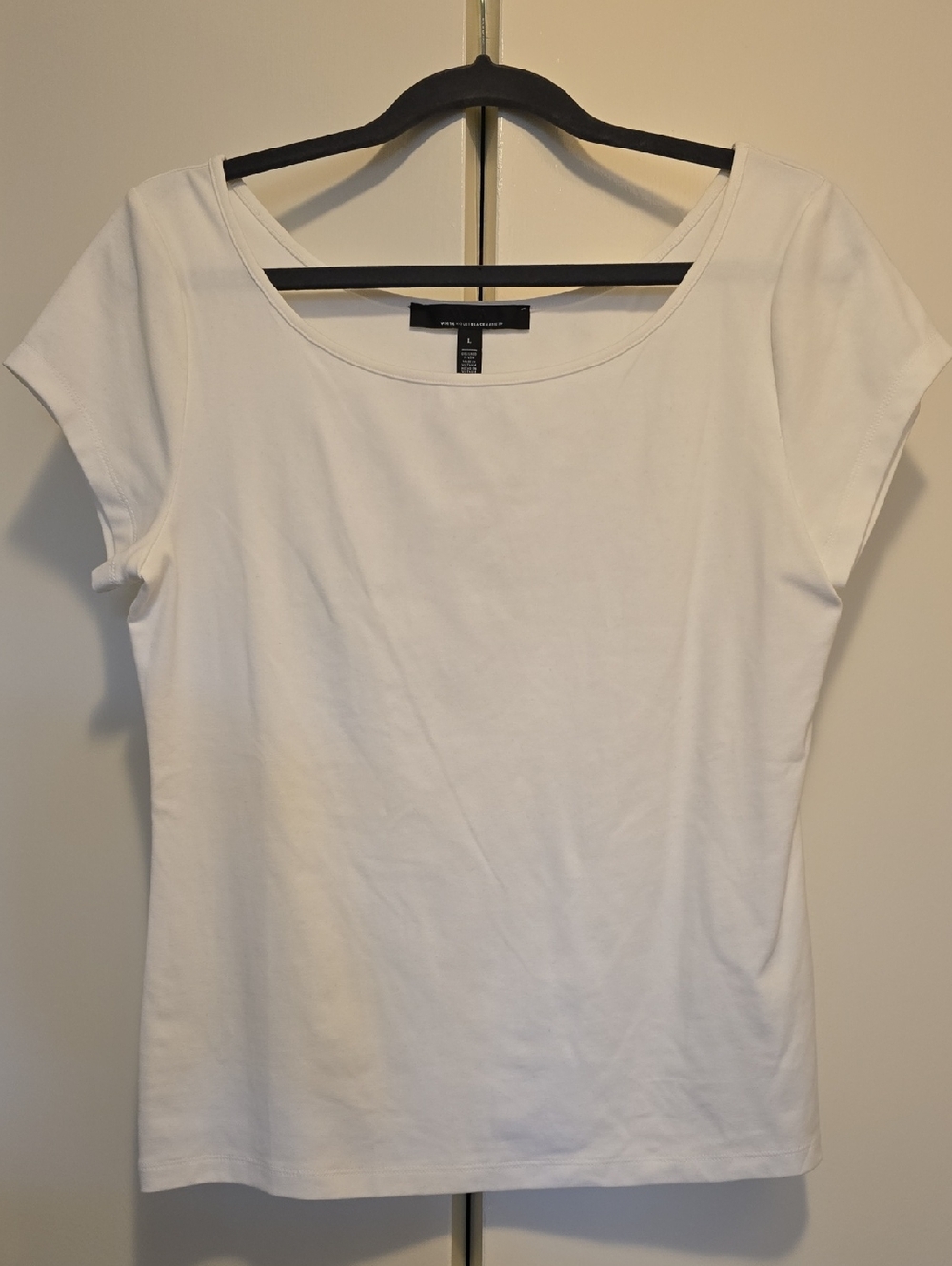 White House Black Market White Scoop Neck Short Sleeve Top